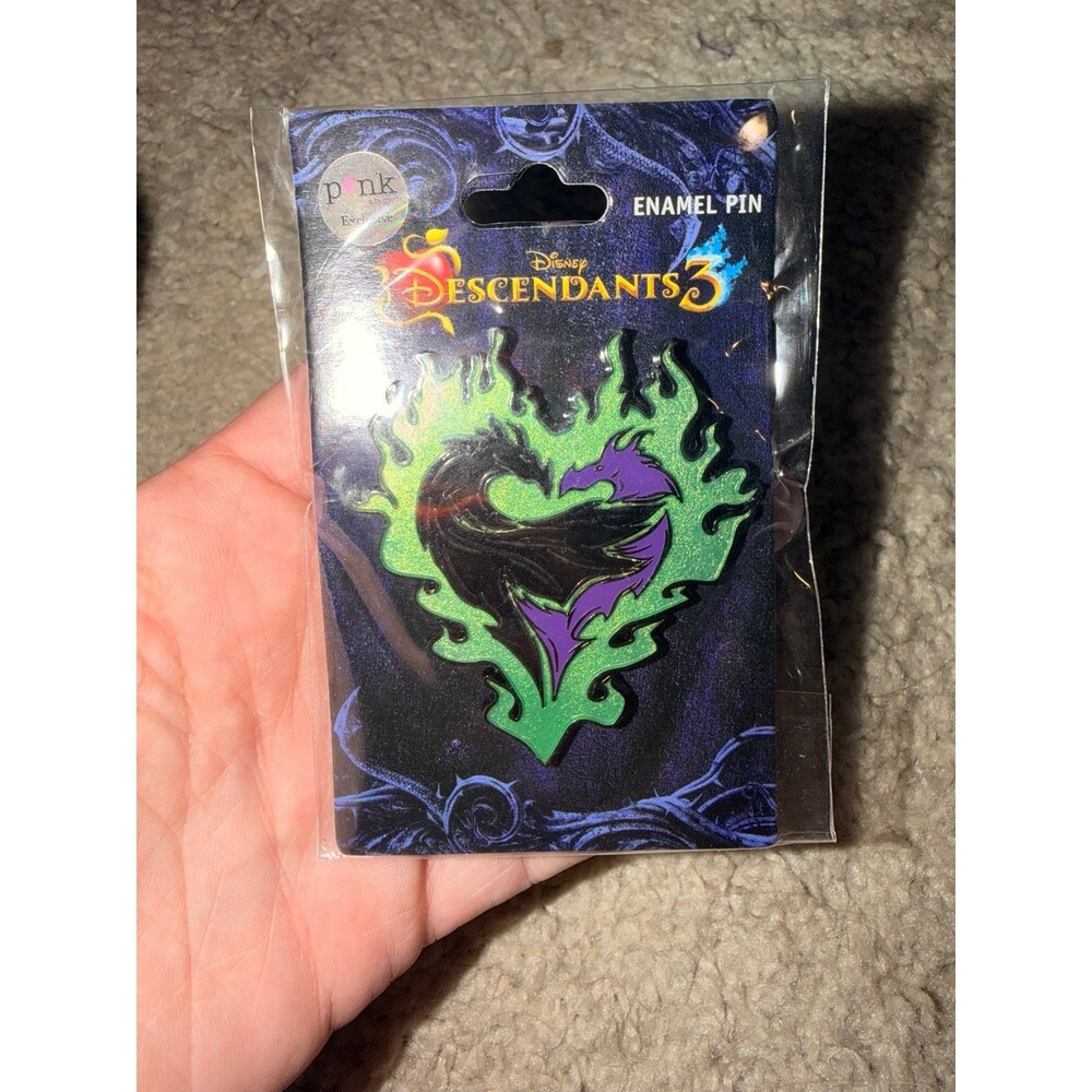 Disney pin Disney channel descendants pin mal Maleficent dueling dragon palm - Picture 2 of 2